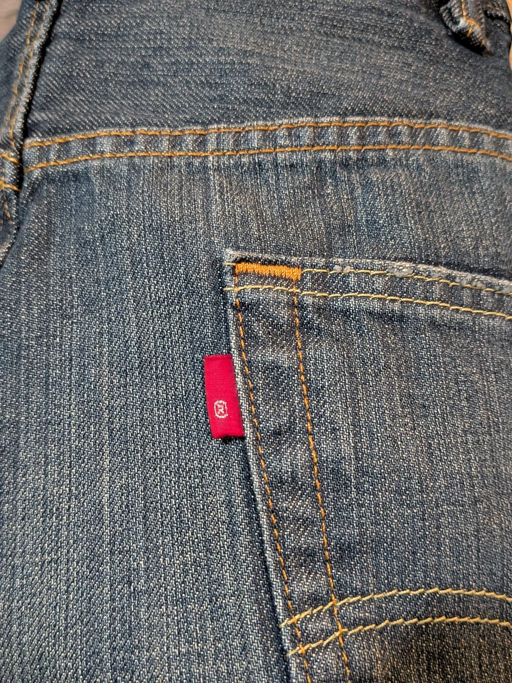 Levis 550 Relaxed Fit Dark Wash Denim Jeans Mens 44x29 Blue 01550-2765